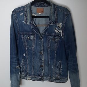 EUC American Eagle distressed Jean jacket.